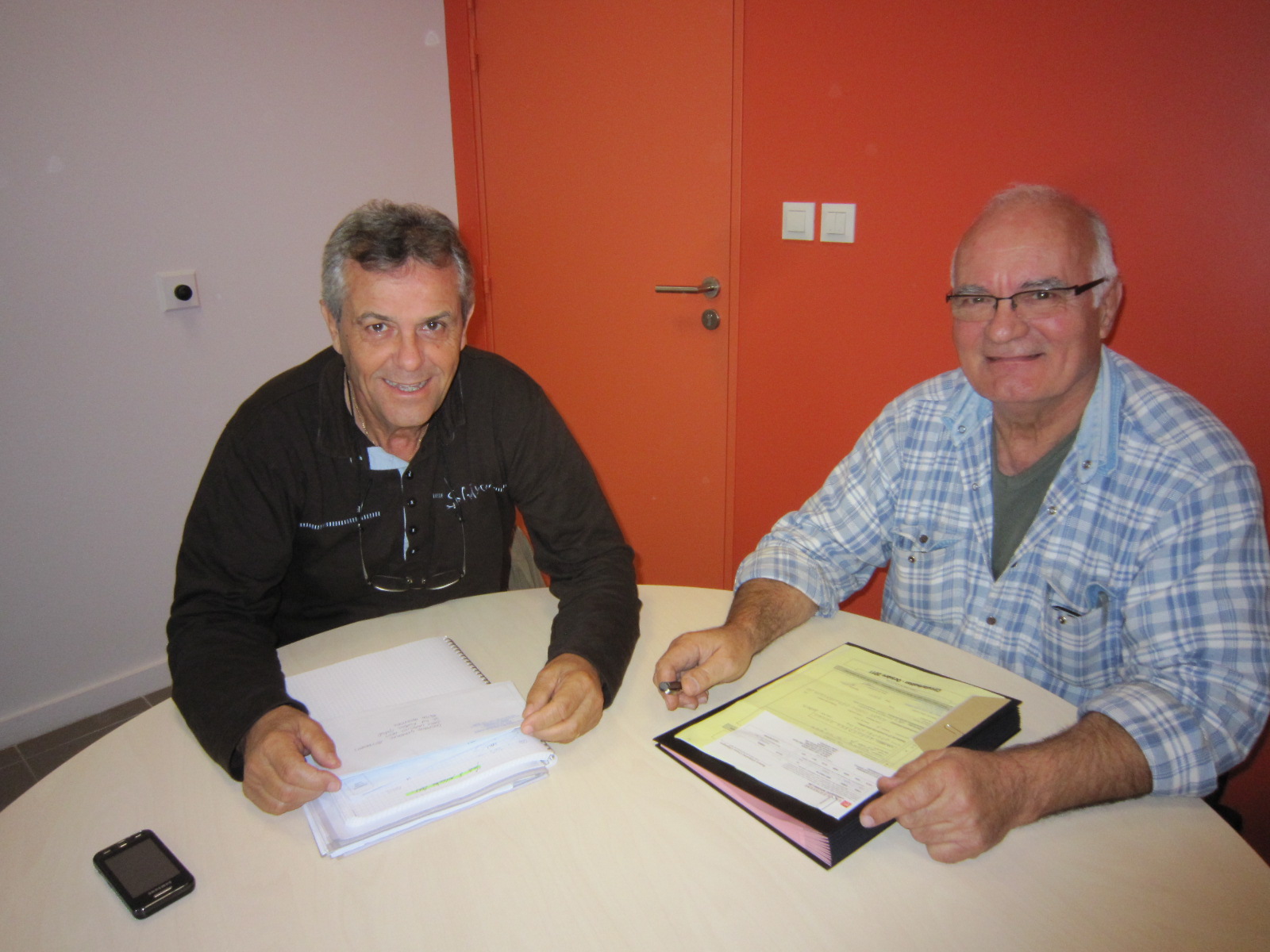 president Claude CLARIANA et tresorier serge CAMATS